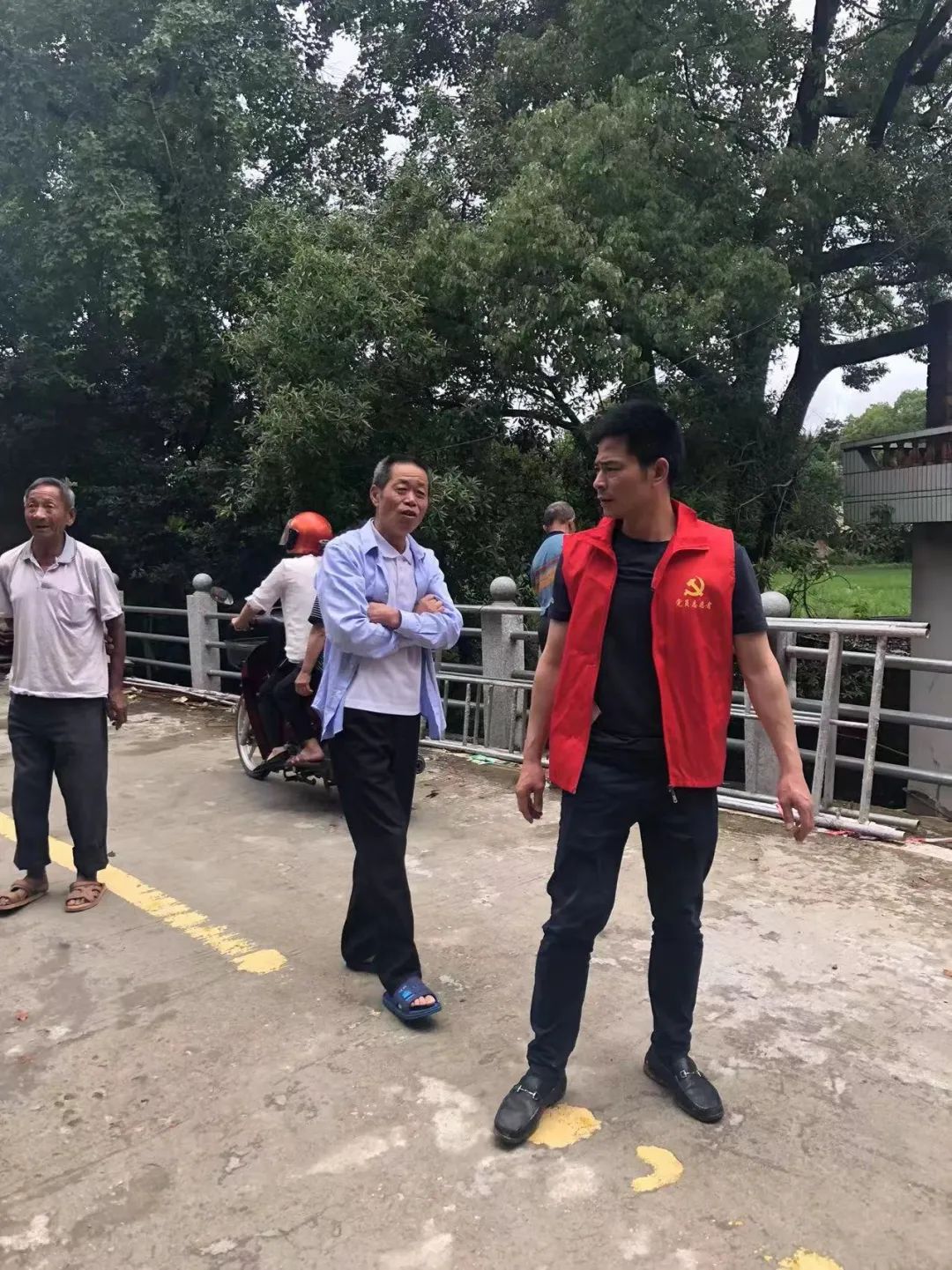 梁富炎.jpg